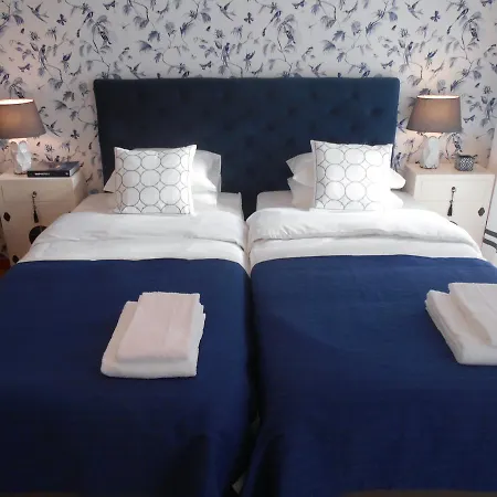Lisbon Garden Boutique Guest House-3